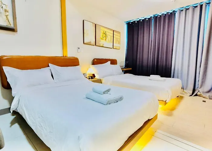 Apartment Thompson - 2 Beds, One Uptown Residences - Xbox & Netflix Manila