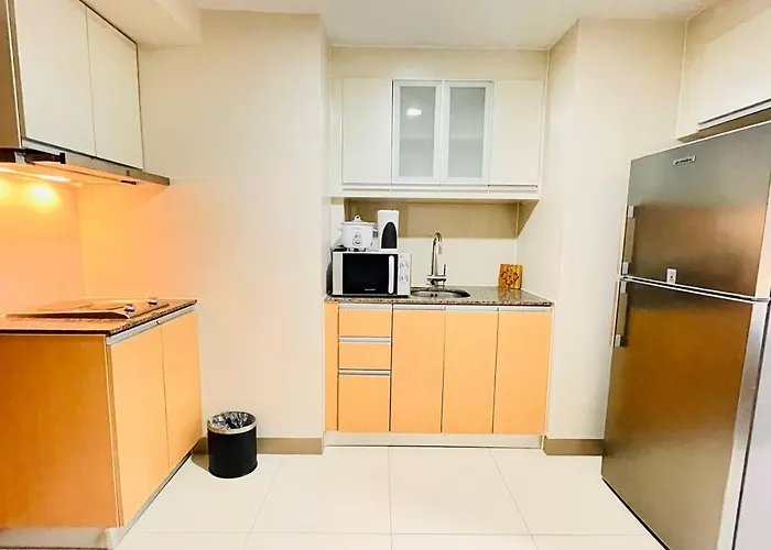 Apartment Thompson - 2 Beds, One Uptown Residences - Xbox & Netflix
